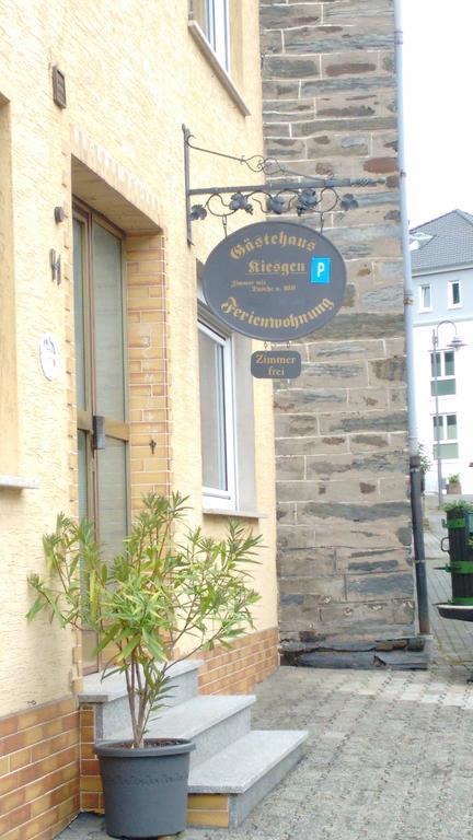 Gaestehaus Kiesgen-Mendgen Bernkastel-Kues Esterno foto