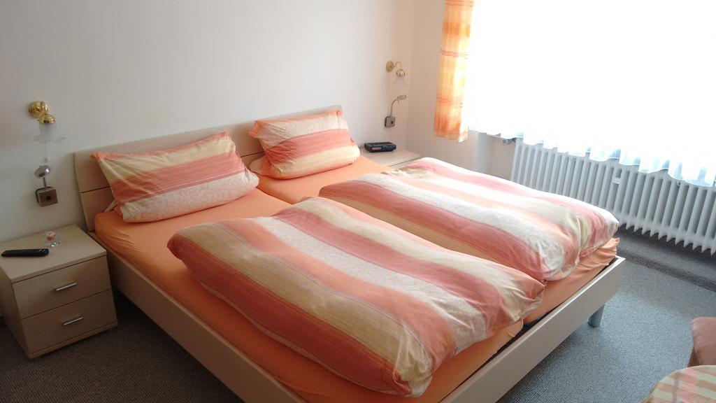 Gaestehaus Kiesgen-Mendgen Bernkastel-Kues Esterno foto